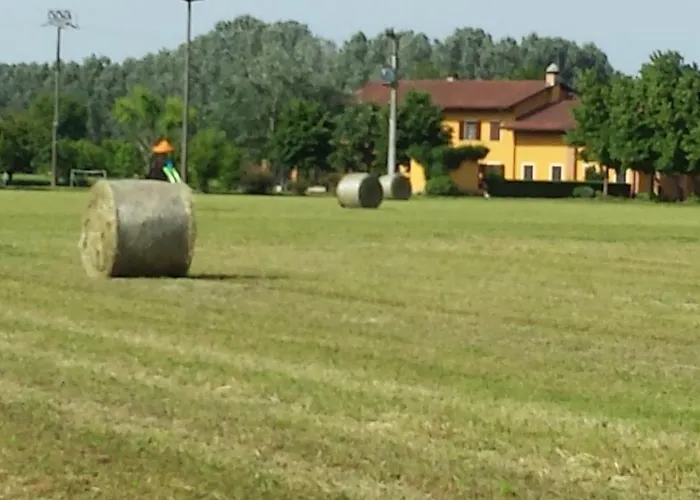 Agriturismo Cascina Gai *
